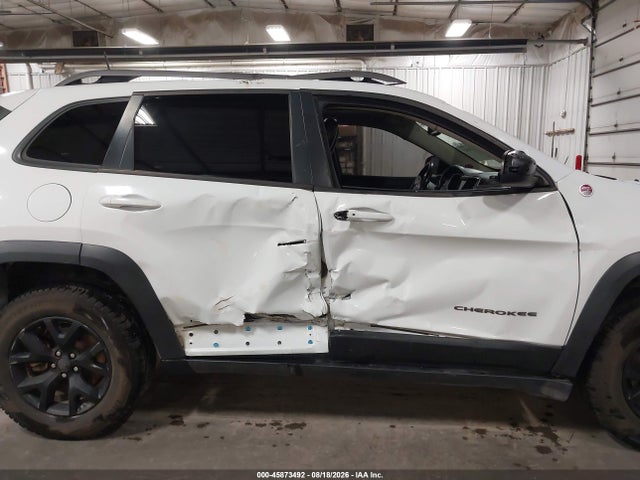 45873492 :رقم المزاد ، 1C4PJMBB0GW338510 vin ، 2016 Jeep Cherokee Trailhawk مزاد بيع