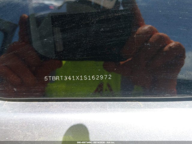 Продажа на аукционе авто 2001 Toyota Tundra Access Cab/access Cab Sr5, vin: 5TBRT341X1S162972, номер лота: 45873494