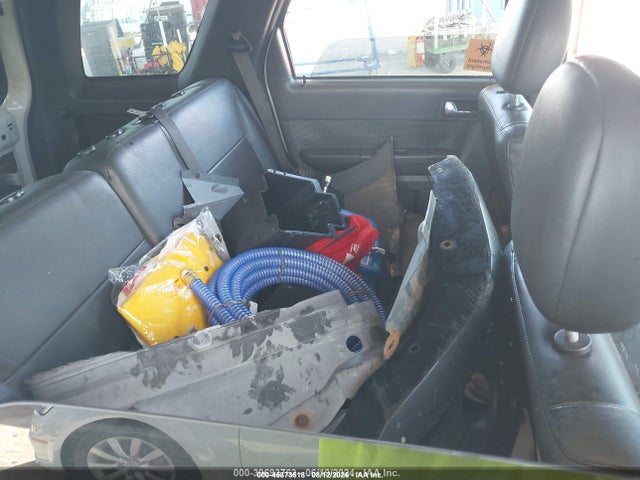 45873518 :رقم المزاد ، 1FMCU0EGXBKA53251 vin ، 2011 Ford Escape Limited مزاد بيع
