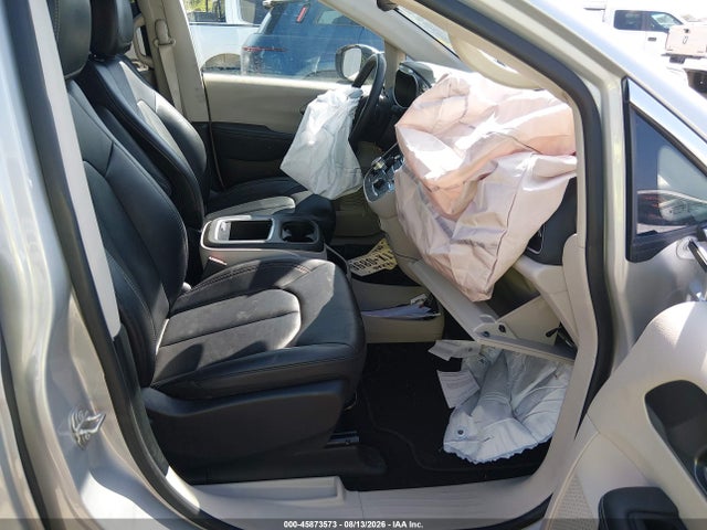 Chrysler Pacifica Touring L 2024 2C4RC1BG5RR123018 Image 5