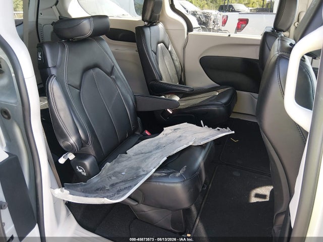 Chrysler Pacifica Touring L 2024 2C4RC1BG5RR123018 Image 8