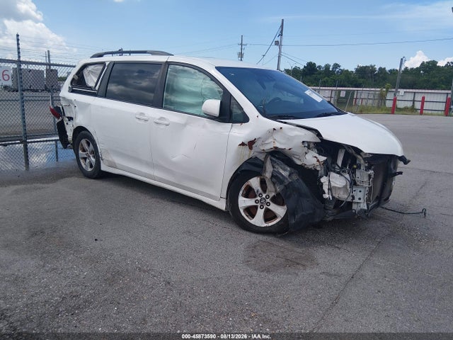 Toyota Sienna Le 8 Passenger 2019 5TDKZ3DC2KS987687 главное изображение