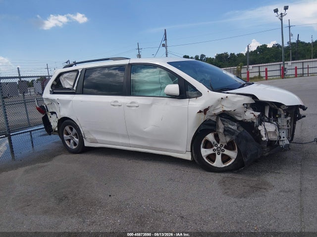 Toyota Sienna Le 8 Passenger 2019 5TDKZ3DC2KS987687 Image 12