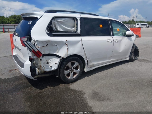 Toyota Sienna Le 8 Passenger 2019 5TDKZ3DC2KS987687 Image 4