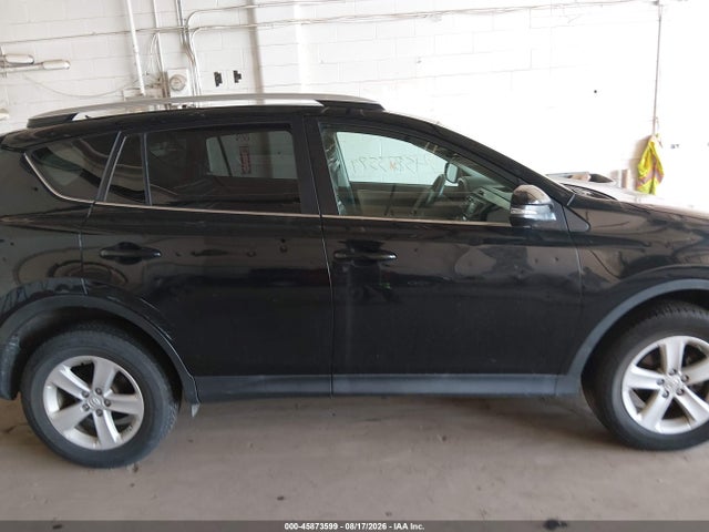 2014 Toyota Rav4 Xle მანქანა იყიდება აუქციონზე, vin: 2T3RFREV1EW140866, აუქციონის ნომერი: 45873599