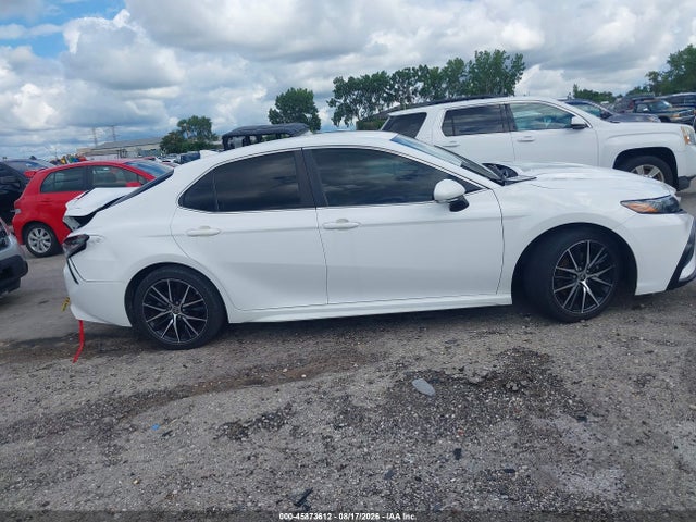45873612 :رقم المزاد ، 4T1T11AK4PU166780 vin ، 2023 Toyota Camry Se مزاد بيع