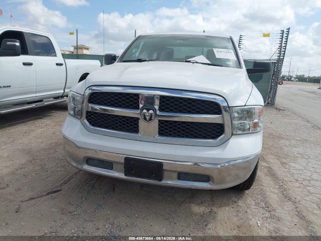 1C6RR6GT5NS198738 RAM 1500 Classic Slt 4x2 6&#039;4 Box