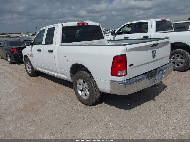 1C6RR6GT5NS198738 RAM 1500 Classic Slt 4x2 6&#039;4 Box