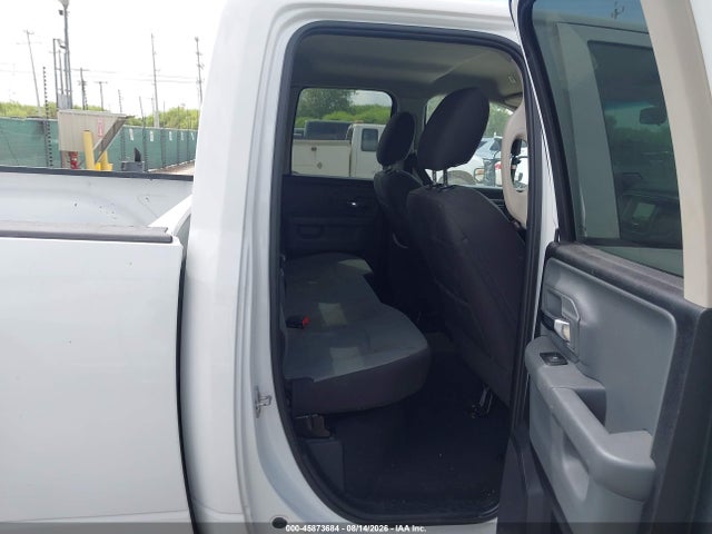 1C6RR6GT5NS198738 RAM 1500 Classic Slt 4x2 6&#039;4 Box