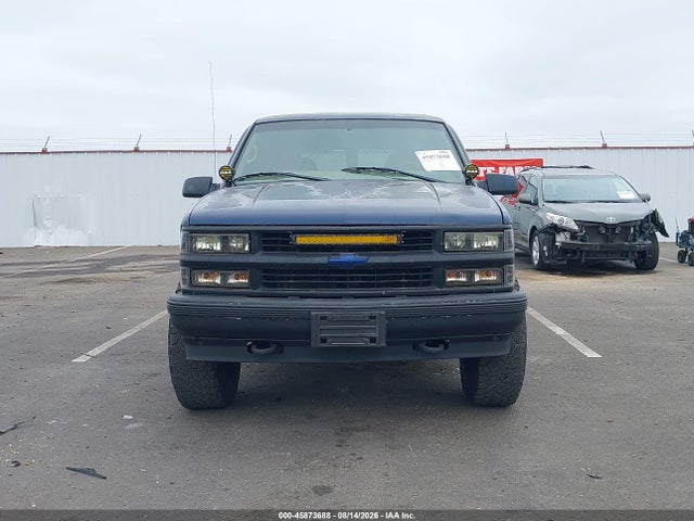 1999 Chevrolet Suburban Lt მანქანა იყიდება აუქციონზე, vin: 1GNFK16R9XJ559199, აუქციონის ნომერი: 45873688