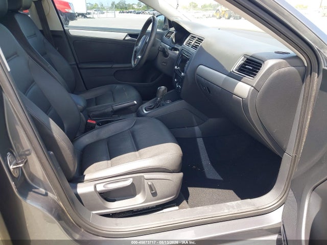 2014 Volkswagen Jetta 1.8t Se მანქანა იყიდება აუქციონზე, vin: 3VWD07AJ3EM434917, აუქციონის ნომერი: 45873717
