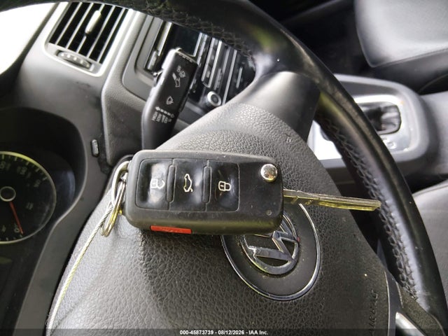 2013 Volkswagen Jetta 2.0l Tdi მანქანა იყიდება აუქციონზე, vin: 3VWLL7AJ5DM415514, აუქციონის ნომერი: 45873739
