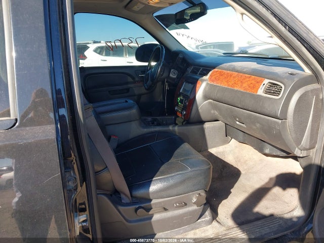 2014 Chevrolet Suburban Lt მანქანა იყიდება აუქციონზე, vin: 1GNSKJE77ER116448, აუქციონის ნომერი: 45873770
