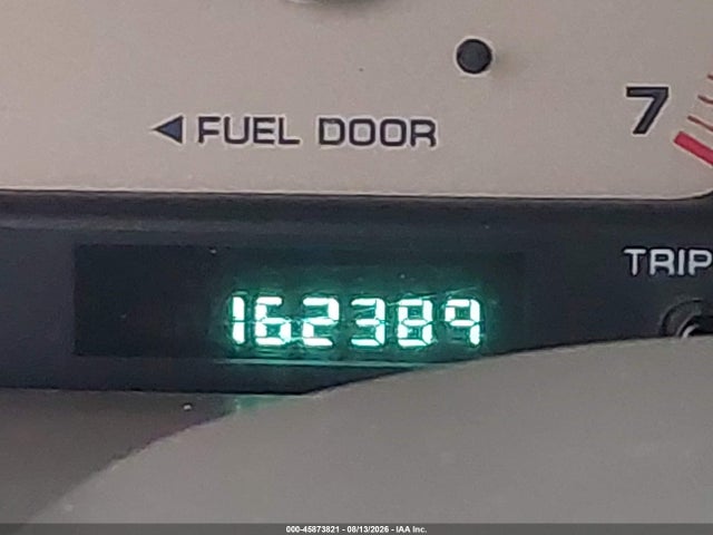 Продаж на аукціоні авто 2000 Chrysler Town & Country Limited, vin: 1C4GP64L3YB709247, номер лоту: 45873821