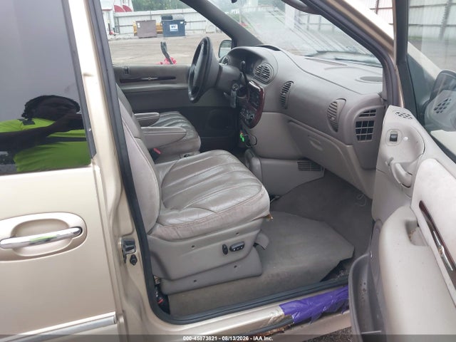 Продаж на аукціоні авто 2000 Chrysler Town & Country Limited, vin: 1C4GP64L3YB709247, номер лоту: 45873821