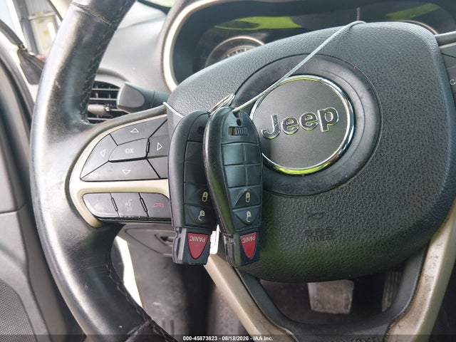 2016 Jeep Cherokee Latitude მანქანა იყიდება აუქციონზე, vin: 1C4PJLCB8GW351739, აუქციონის ნომერი: 45873823