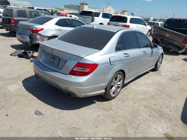 2013 Mercedes-benz C 300 Sport 4matic მანქანა იყიდება აუქციონზე, vin: WDDGF8ABXDA755447, აუქციონის ნომერი: 45873831
