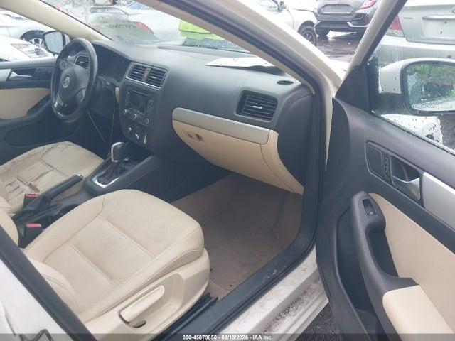Продажа на аукционе авто 2011 Volkswagen Jetta 2.5l Sel, vin: 3VWLZ7AJ3BM371640, номер лота: 45873850
