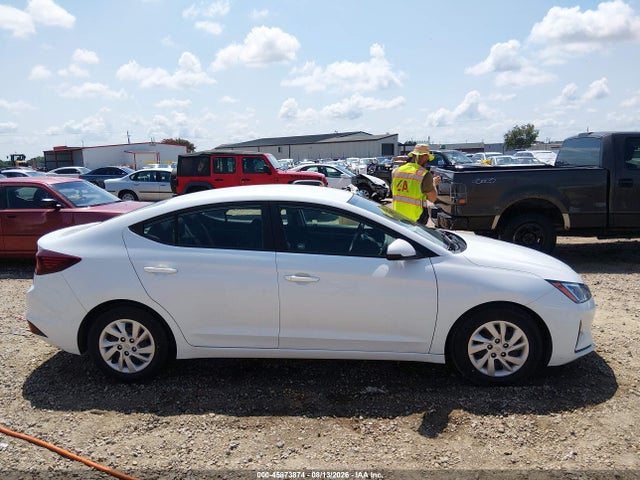 Продажа на аукционе авто 2020 Hyundai Elantra Se, vin: 5NPD74LF9LH611172, номер лота: 45873874