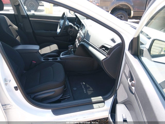 Продажа на аукционе авто 2020 Hyundai Elantra Se, vin: 5NPD74LF9LH611172, номер лота: 45873874