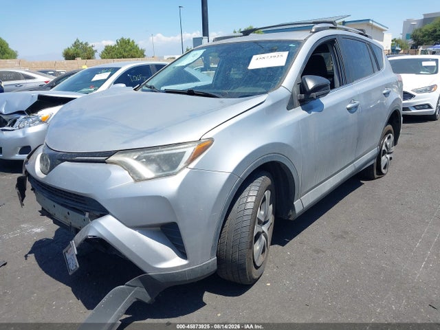 Toyota RAV4 LE 2018 2T3BFREV2JW777468 Image 2