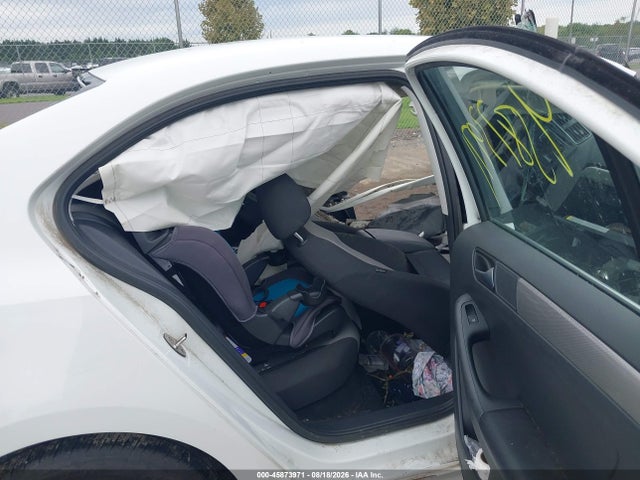 Продажа на аукционе авто 2017 Volkswagen Jetta 1.4t S, vin: 3VW2B7AJ9HM344452, номер лота: 45873971