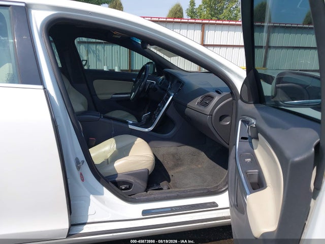 Volvo S60 T5 Premier 2015 YV1612TBXF1299882 Image 5