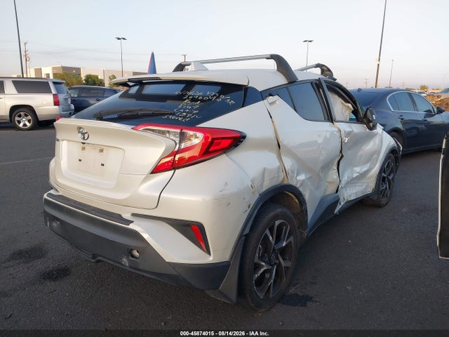 Toyota C-HR XLE 2021 JTNKHMBX8M1111183 Image 4