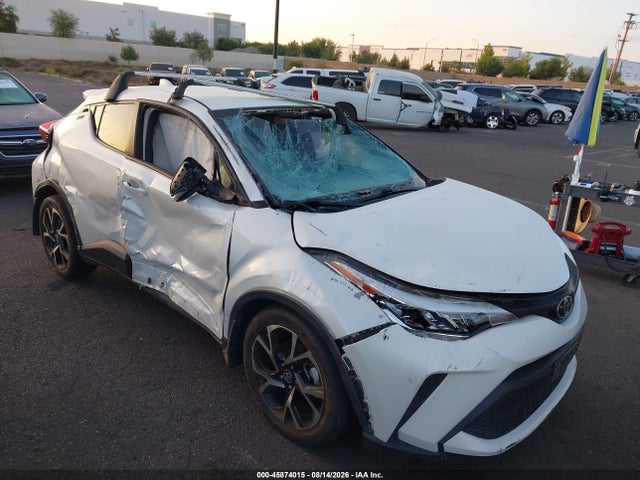 Toyota C-HR XLE 2021 JTNKHMBX8M1111183 Image 6