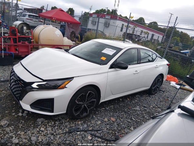 45874049 :رقم المزاد ، 1N4BL4CW1PN403222 vin ، 2023 Nissan Altima Sr Intelligent Awd مزاد بيع