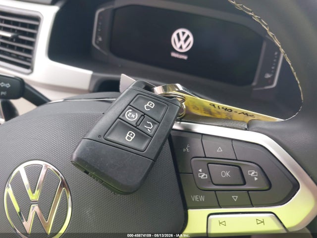 2022 Volkswagen Atlas 3.6l V6 Se W/technology მანქანა იყიდება აუქციონზე, vin: 1V2KR2CA1NC559379, აუქციონის ნომერი: 45874109