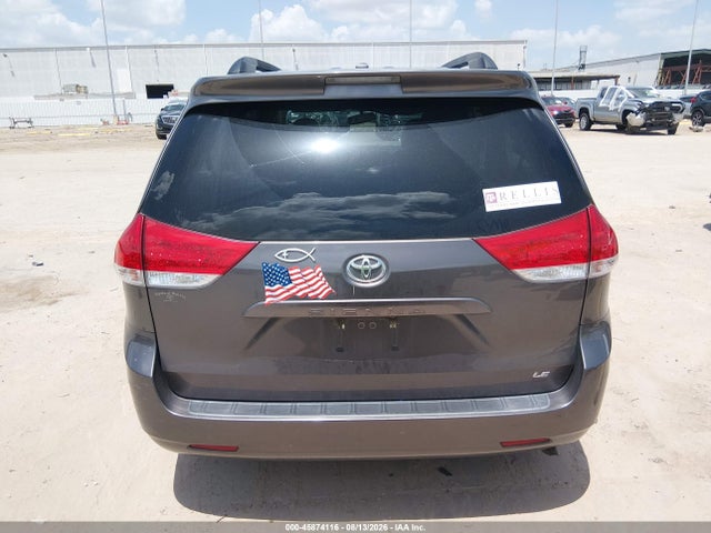 2012 Toyota Sienna Le V6 8 Passenger მანქანა იყიდება აუქციონზე, vin: 5TDKK3DC3CS274576, აუქციონის ნომერი: 45874116