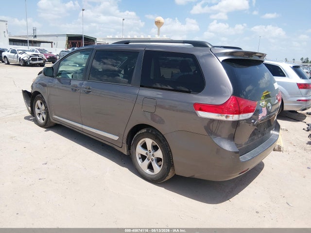 2012 Toyota Sienna Le V6 8 Passenger მანქანა იყიდება აუქციონზე, vin: 5TDKK3DC3CS274576, აუქციონის ნომერი: 45874116