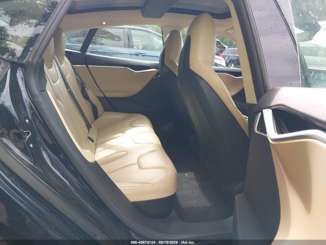 Продаж на аукціоні авто 2015 Tesla Model S 60/70/85, vin: 5YJSA1S19FFP72511, номер лоту: 45874124