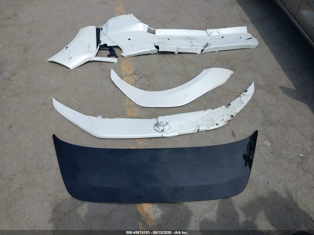 45874153 :رقم المزاد ، JTMBCAEB9TA003557 vin ، 2026 Toyota Bz Limited مزاد بيع