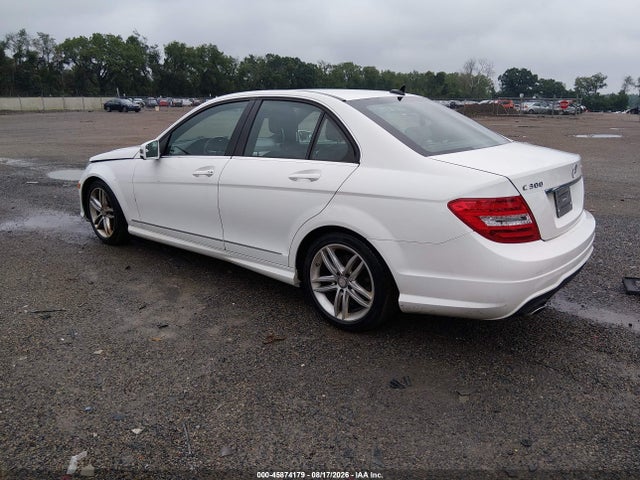 Auction sale of the 2013 Mercedes-benz C 300 Sport 4matic, vin: WDDGF8AB3DR296568, lot number: 45874179