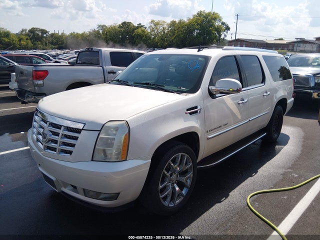 2009 Cadillac Escalade Esv Standard მანქანა იყიდება აუქციონზე, vin: 1GYFC16299R126098, აუქციონის ნომერი: 45874225