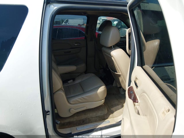 2009 Cadillac Escalade Esv Standard მანქანა იყიდება აუქციონზე, vin: 1GYFC16299R126098, აუქციონის ნომერი: 45874225