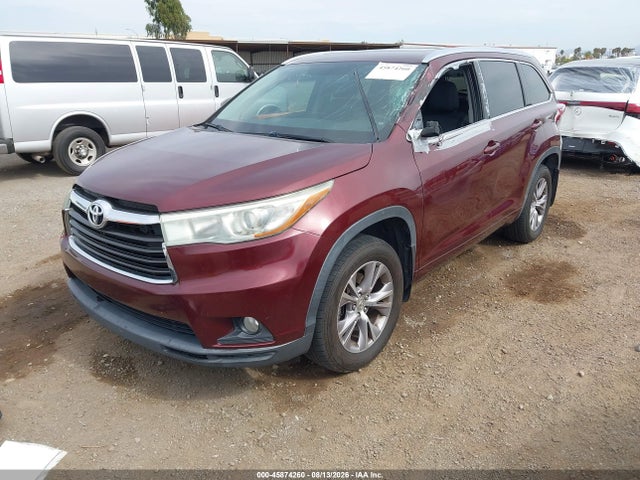 Toyota Highlander Xle V6 2015 5TDJKRFH7FS100019 Image 2