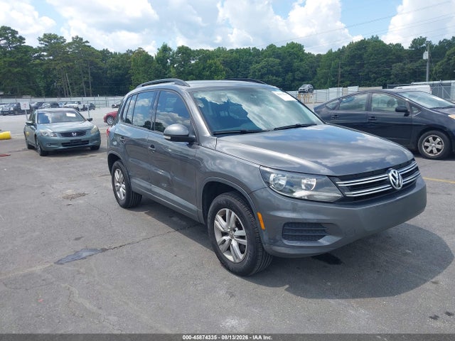2015 Volkswagen Tiguan S მანქანა იყიდება აუქციონზე, vin: WVGAV7AX7FW565695, აუქციონის ნომერი: 45874335