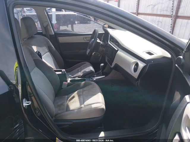 Продажа на аукционе авто 2017 Toyota Corolla Le, vin: 5YFBURHE8HP571299, номер лота: 45874363