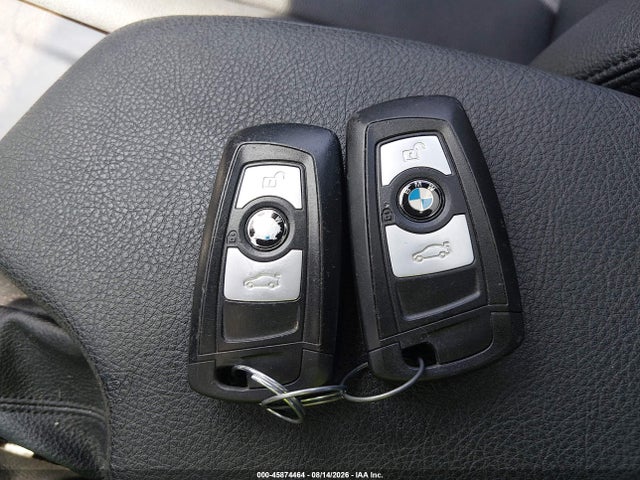 Продажа на аукционе авто 2015 Bmw 320i, vin: WBA3B1G54FNT63764, номер лота: 45874464