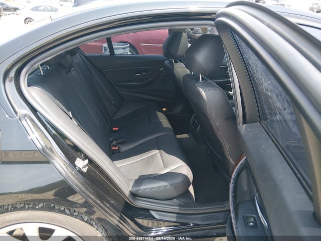 Продажа на аукционе авто 2015 Bmw 320i, vin: WBA3B1G54FNT63764, номер лота: 45874464