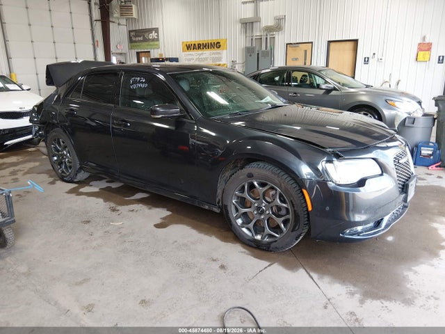 45874480 :رقم المزاد ، 2C3CCAGG1JH321172 vin ، 2018 Chrysler 300 300s Awd مزاد بيع