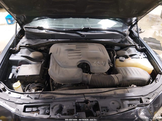 45874480 :رقم المزاد ، 2C3CCAGG1JH321172 vin ، 2018 Chrysler 300 300s Awd مزاد بيع