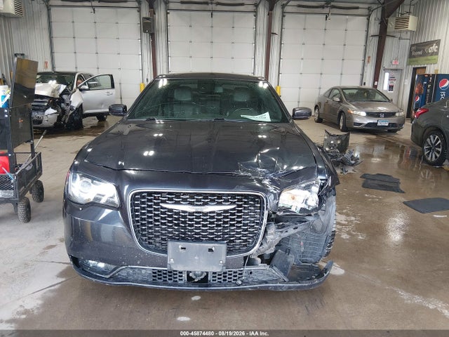 45874480 :رقم المزاد ، 2C3CCAGG1JH321172 vin ، 2018 Chrysler 300 300s Awd مزاد بيع