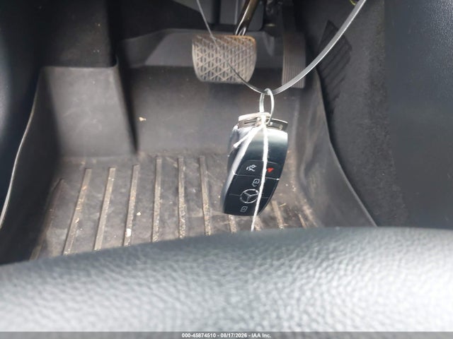 W1N4M4HB5MW104854 Mercedes-Benz Glb 250 4matic