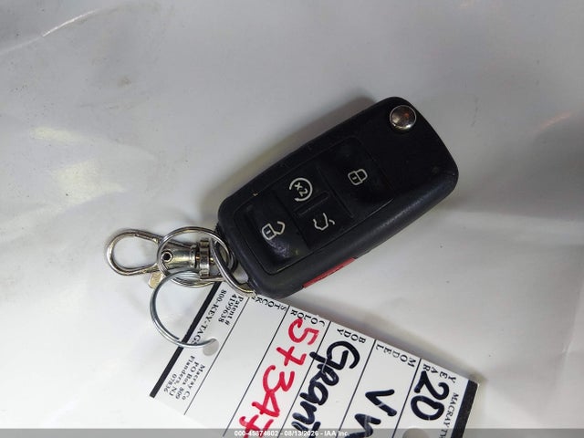 Продаж на аукціоні авто 2013 Volkswagen Passat 3.6l V6 Sel Premium, vin: 1VWCM7A36DC014621, номер лоту: 45874602