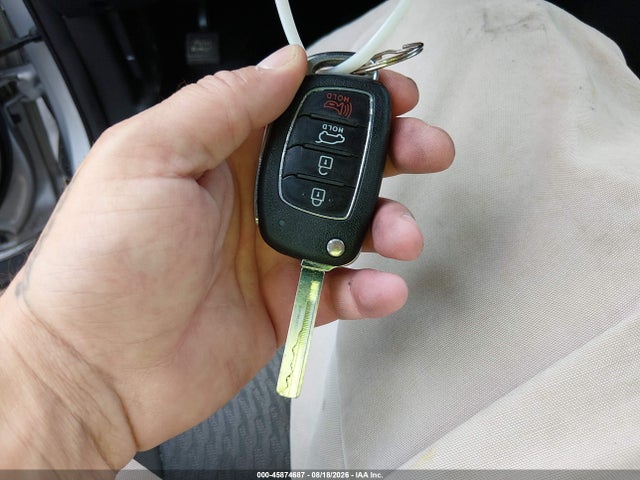 Продажа на аукционе авто 2018 Hyundai Santa Fe Se, vin: KM8SMDHF1JU268221, номер лота: 45874687