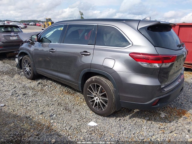 45874695 :رقم المزاد ، 5TDJZRFH2JS897073 vin ، 2018 Toyota Highlander Se مزاد بيع